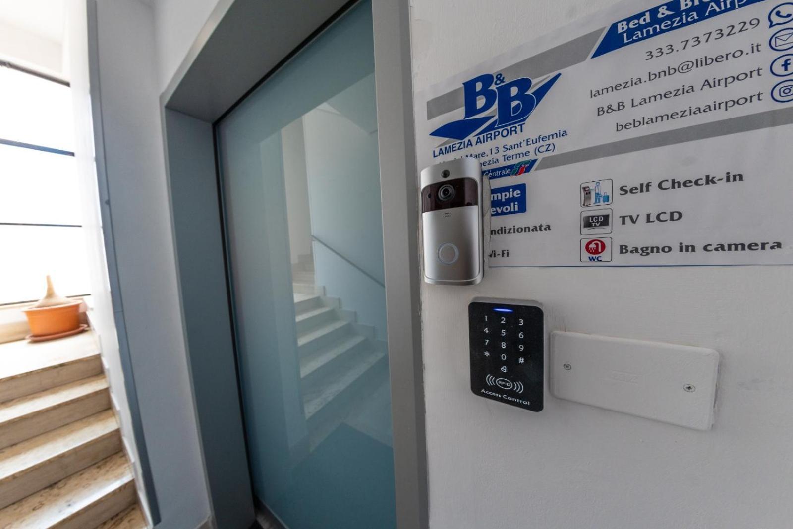 B&B Lamezia Airport Lamezia Terme Exterior foto